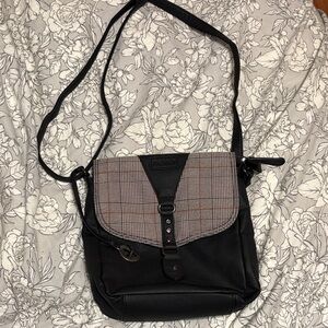 Elegant Black and Gray Reiker Bag